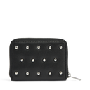 SelmaMBG Pung, Studs